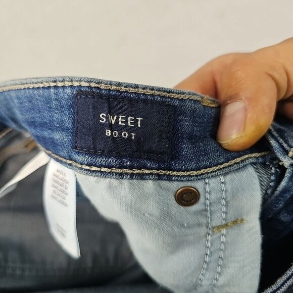 Lucky Brand Sweet Boot Jeans Womens 30 Blue Distressed Country Western Cowgirl - Picture 14 of 14